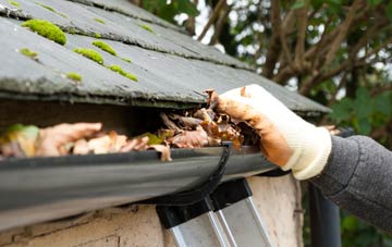 gutter cleaning Clatford Oakcuts, Hampshire