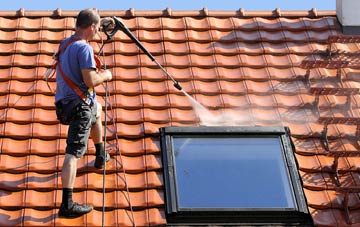 roof cleaning Clatford Oakcuts, Hampshire